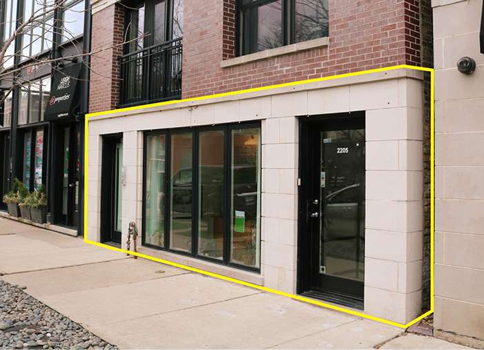 2205 W Roscoe Street Logo Image